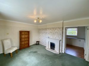 Lounge- click for photo gallery